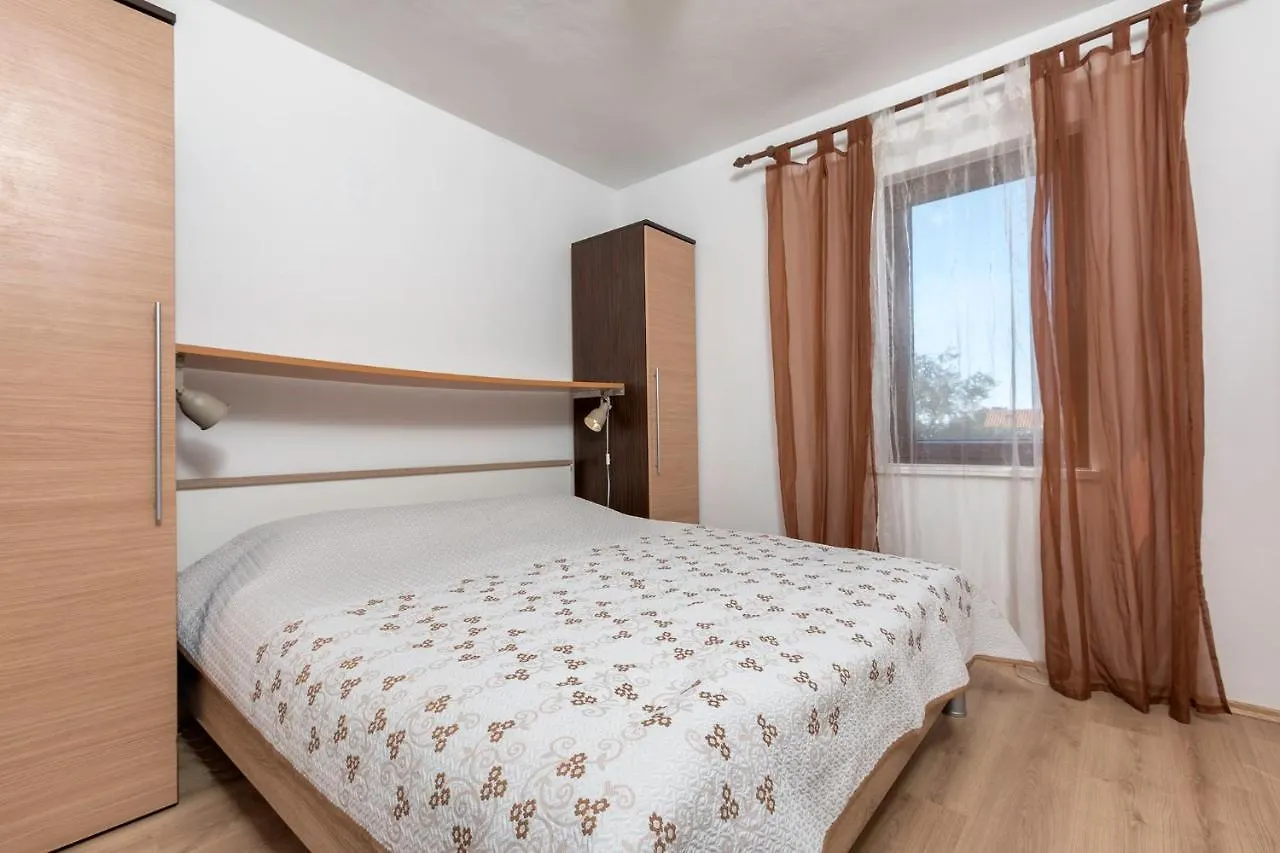 Apartments Marija 821 Pula