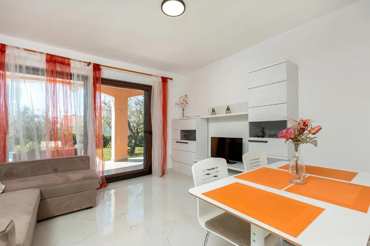 Apartments Marija 821 Pula