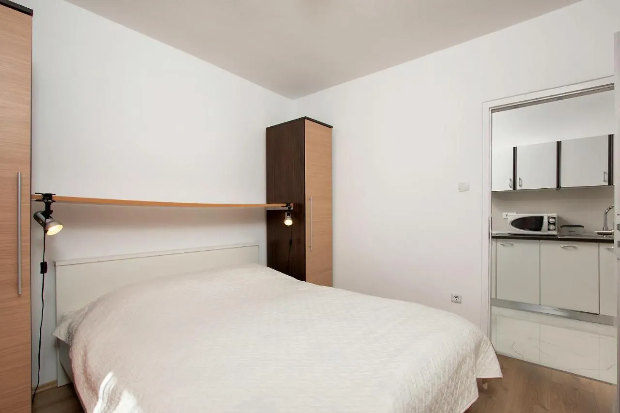 Apartments Marija 821 Pula
