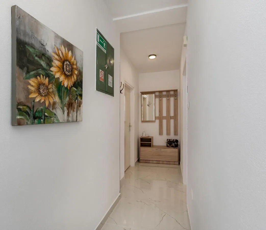 Apartments Marija 821 Pula