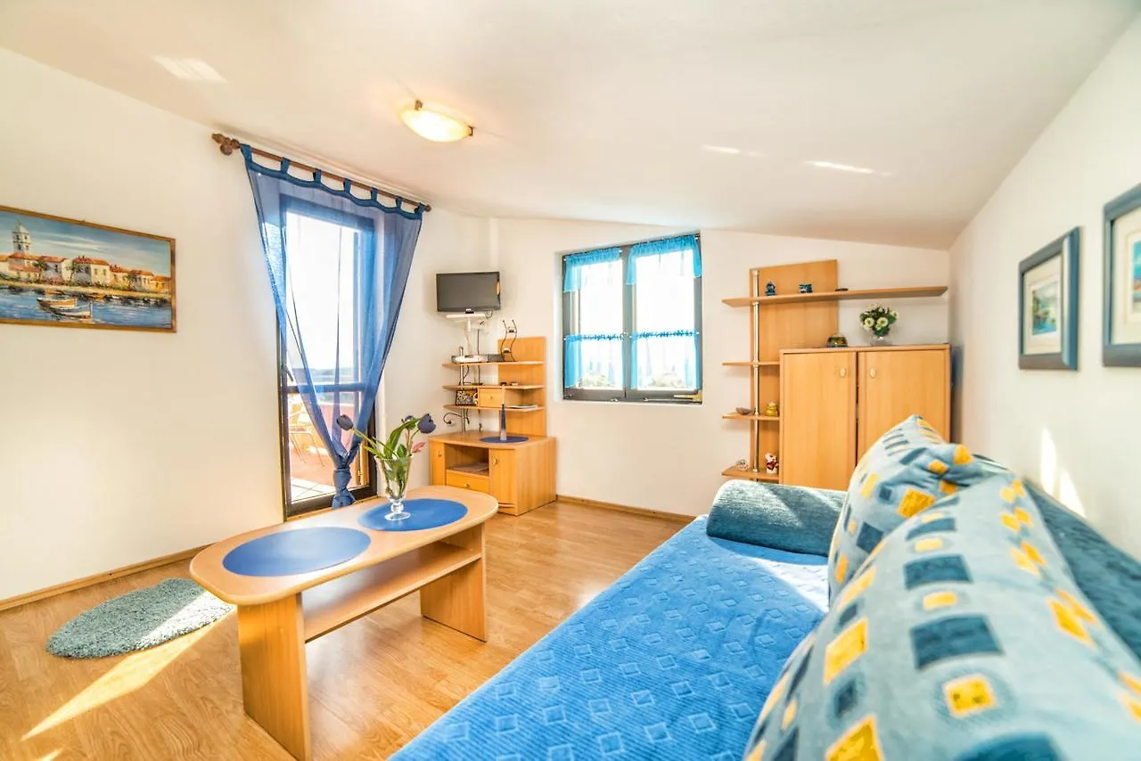Apartments Marija 821 Pula 0*,  Croatia